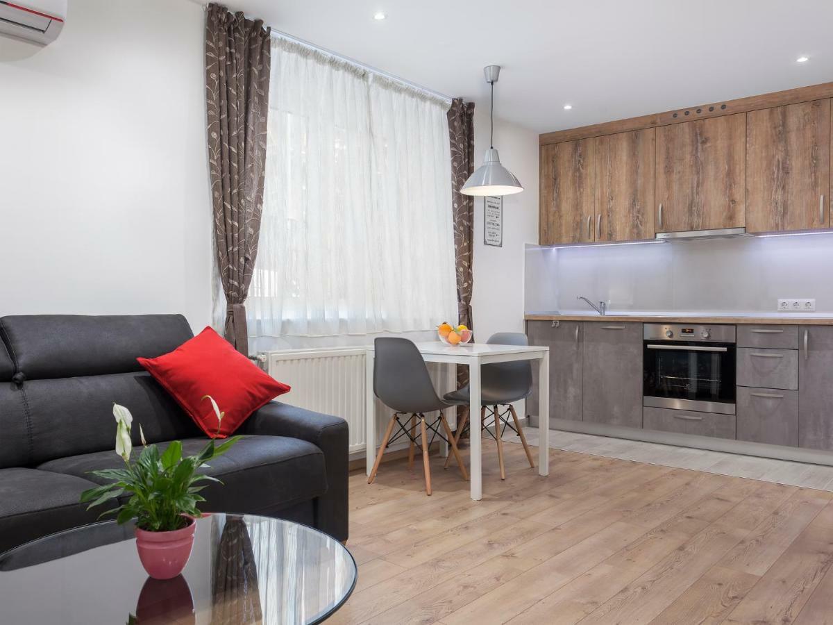 Apartment Oliva 4 Stars