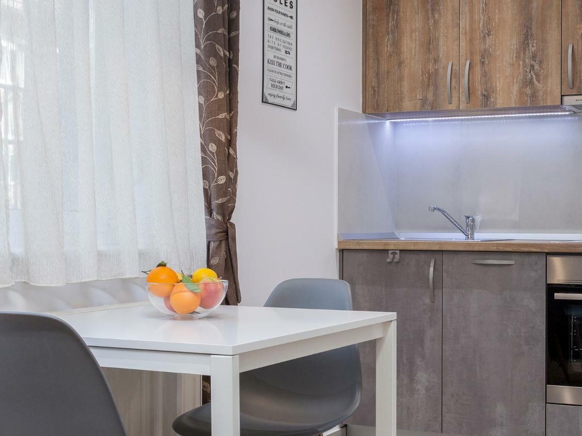 Apartment Oliva 4 Stars *